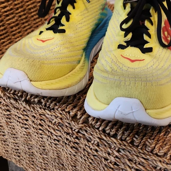 HOKA Women's Yellow and Blue Running Shoes 8.5 - Picture 8 of 10